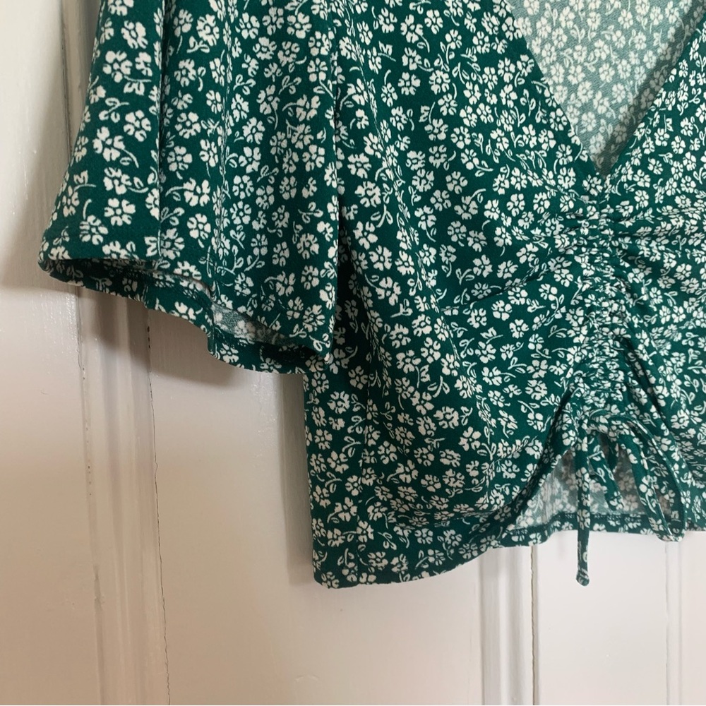 H&M Dark Green Floral Drawstring Top - Picture 15 of 15